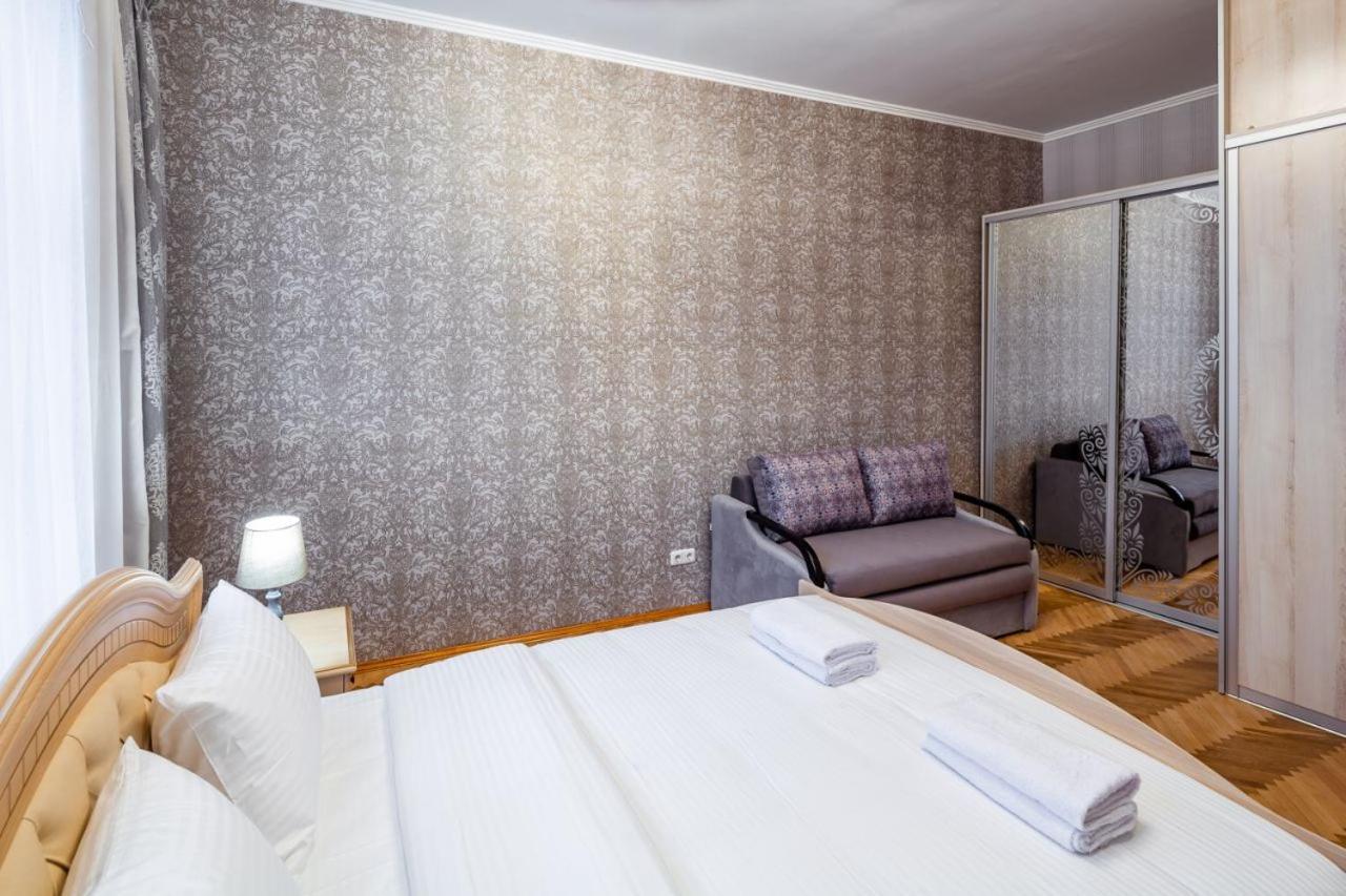Alfa Apartments Svobody 31 Lviv Luaran gambar