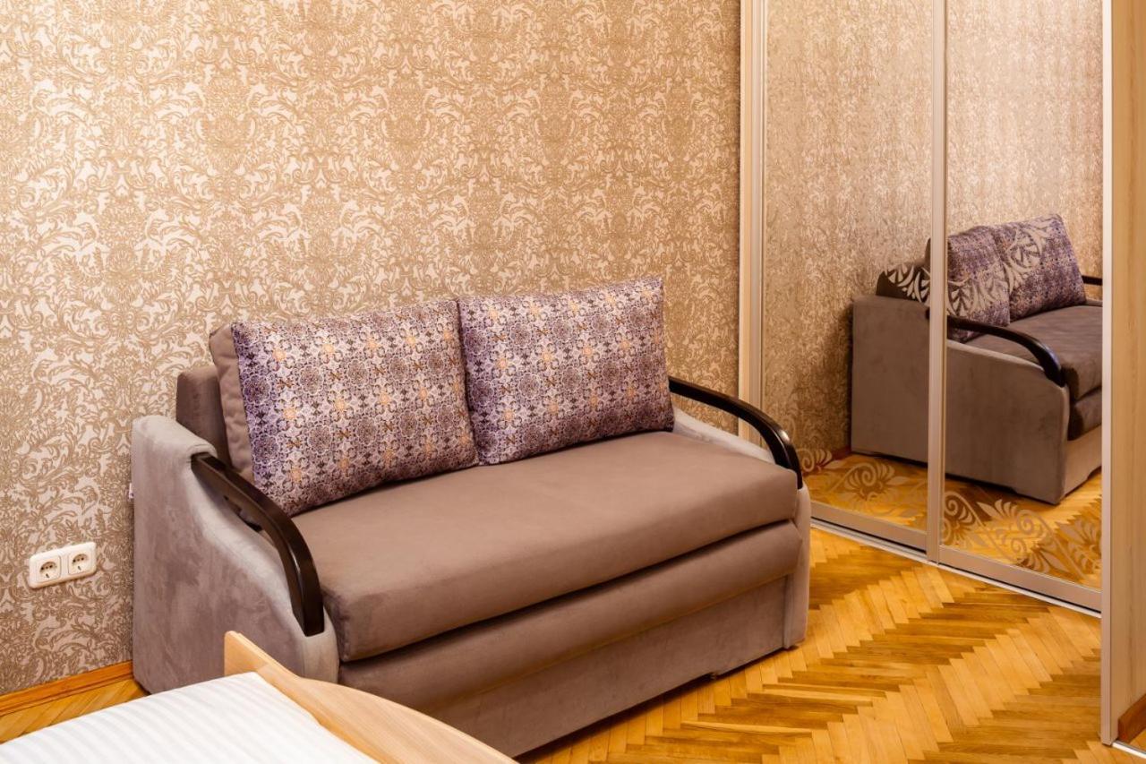 Alfa Apartments Svobody 31 Lviv Luaran gambar