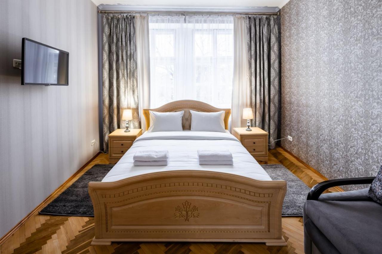 Alfa Apartments Svobody 31 Lviv Luaran gambar