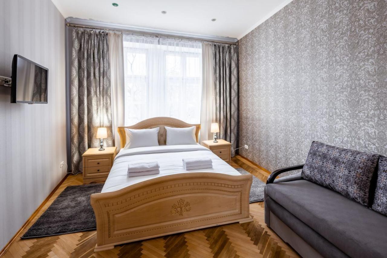 Alfa Apartments Svobody 31 Lviv Luaran gambar