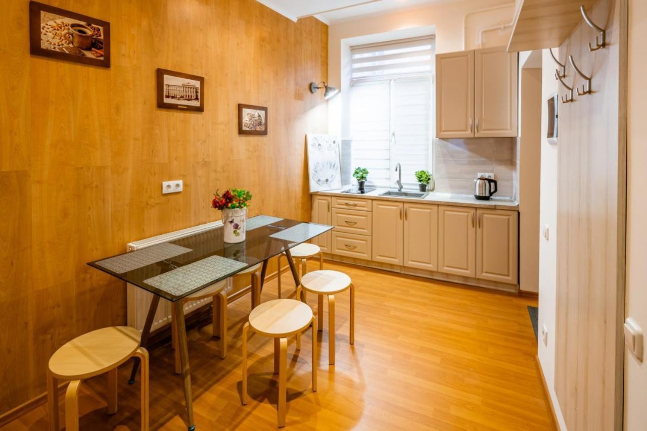 Alfa Apartments Svobody 31 Lviv Luaran gambar